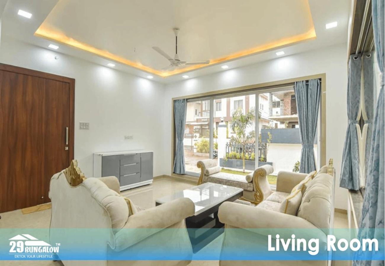 Aristo Villa By 29Bungaow โลนาวาลา ภายนอก รูปภาพ